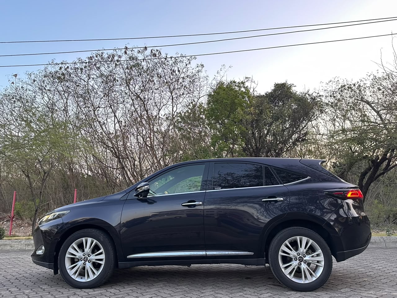 TOYOTA HARRIER NEW MODEL thumbnail 7